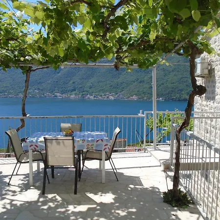 Apartments Jovanovic Perast Exterior photo